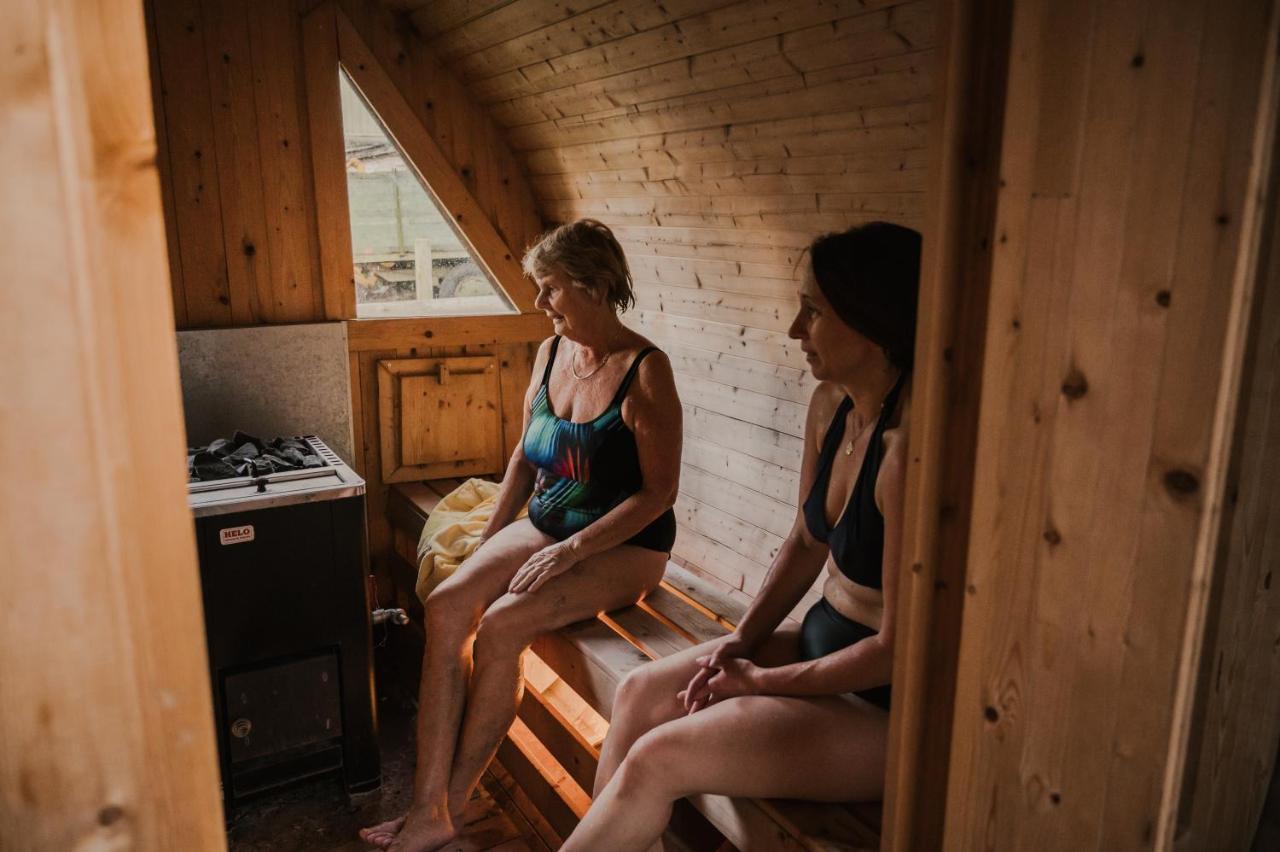 Oelands Yoga Studio & Islandshaestar, Stugor & Rum Мёрбюлонга Экстерьер фото