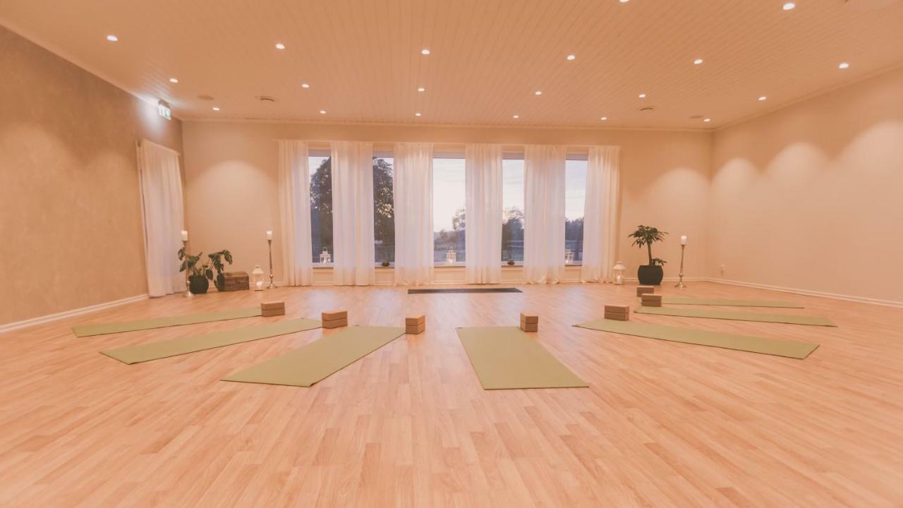 Oelands Yoga Studio & Islandshaestar, Stugor & Rum Мёрбюлонга Экстерьер фото